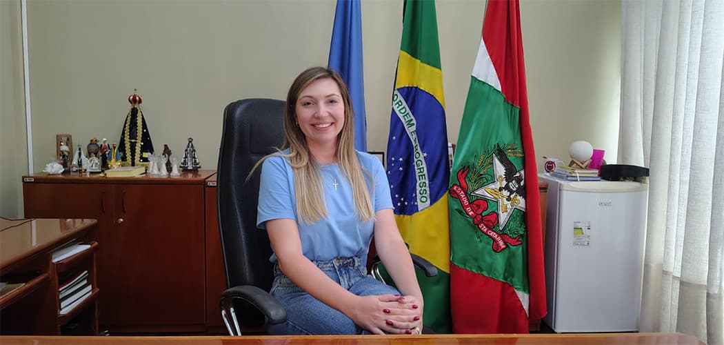 Juliana Maciel Se Torna a Prefeita Mais Jovem de Santa Catarina em Canoinhas