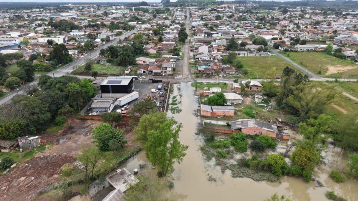 Saque Calamidade do FGTS liberado para vítimas de enchente em Canoinhas; veja como pedir pelo celular